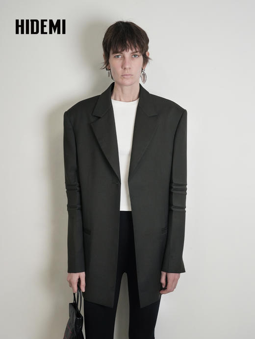 HIDEMI 设计感美丽奴羊毛翻驳领短款西装外套 商品图7