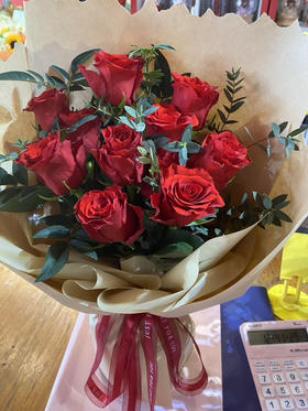 【浪漫的爱】红玫瑰精品时尚花束
