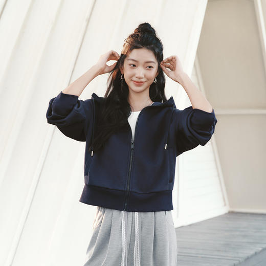 【爆品主推】森马外套女春季弯刀袖灯笼袖连帽2026新款小个子时尚显瘦简约夹克 商品图2