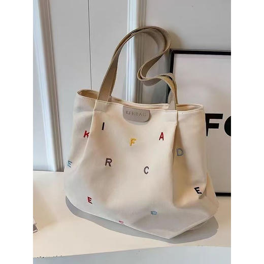 【厚实帆布材质❗️简约时尚百搭】大容量帆布包包女新款潮刺绣字母手提袋小清新学生单肩托特包。jd 商品图3