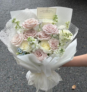 【梦始于你】精美清新浅紫色系花束