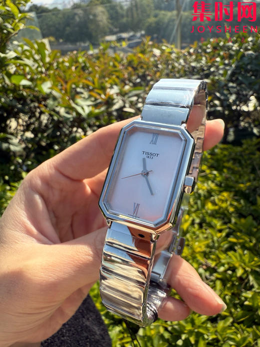 原单品质 天梭新款 方形小美人系列T160 女士石英腕表 整体非常简洁，表盘尺寸：21.8x30mm 商品图2