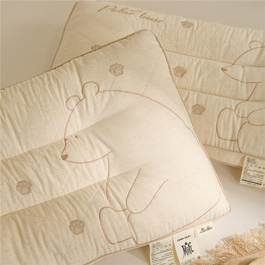 【品牌直发】加倍生活 亚麻北极熊枕 棉麻绣花小熊枕头 成人立体亚麻枕芯  枕头枕芯 商品图4