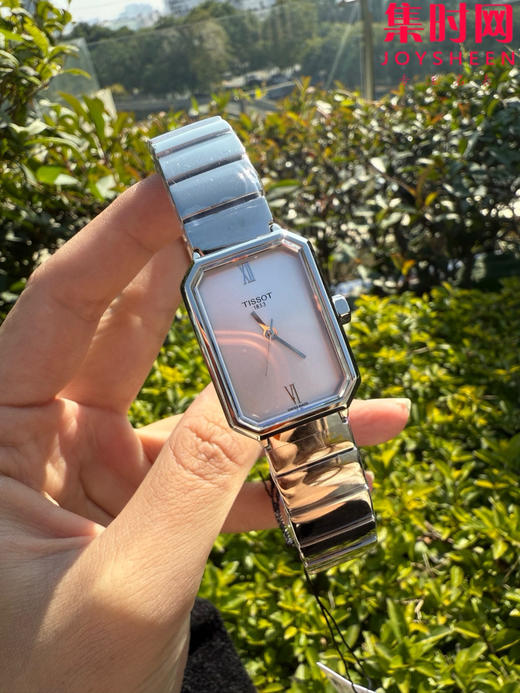 原单品质 天梭新款 方形小美人系列T160 女士石英腕表 整体非常简洁，表盘尺寸：21.8x30mm 商品图0