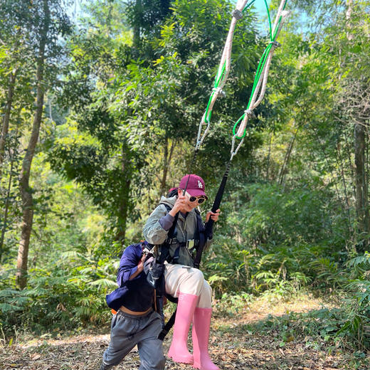云南 | 版纳帕瓦老寨雨林徒步，距离市区1小时内车程轻松雨林徒步，超丰富一日探索：丛林水上秋千/树攀树降/动植物科普/哈尼族特色美食/割胶体验/化野人妆/看云海/探洞瀑布！五一端午路线提前预定！ 商品图6
