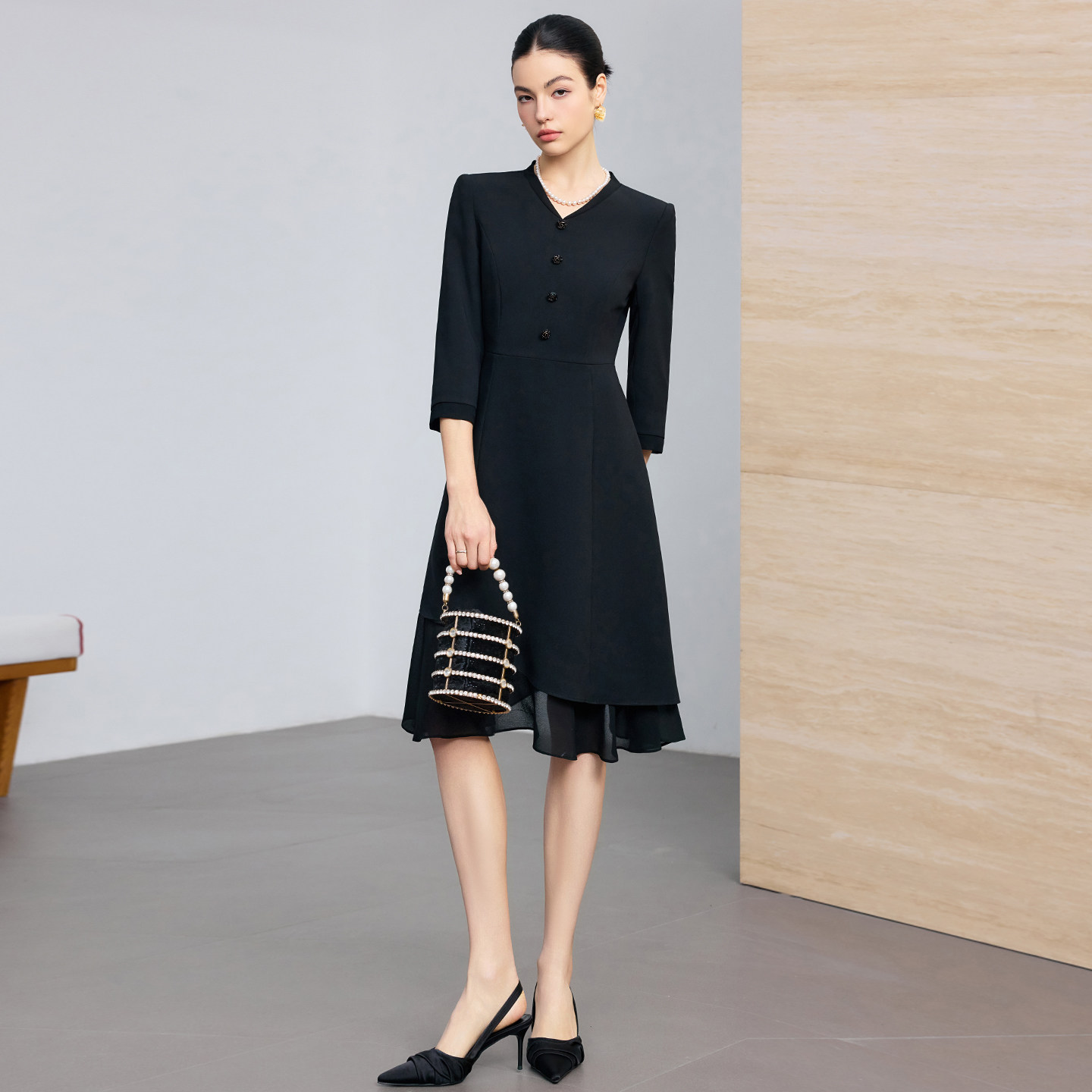 IWY/春季新款黑色连衣裙女收腰显瘦通勤裙高级感职业裙装25Q861