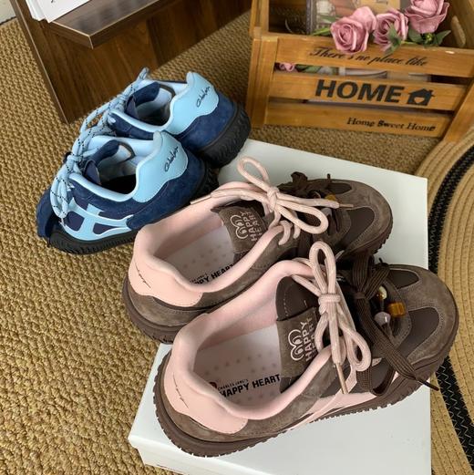 限时特价❗️【查尔斯桃心德训鞋】场景全适配的百搭选择💌撞色拼接与双鞋带，写满小心机的复古潮流感👟三重结构定义“踩屎感”舒适 商品图2