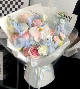 【甜心花园】粉蓝甜蜜精品花束