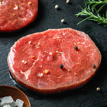 恒都 生鲜组合 黑椒菲力牛排牛腩块牛肉丸 礼盒装900g 商品图1