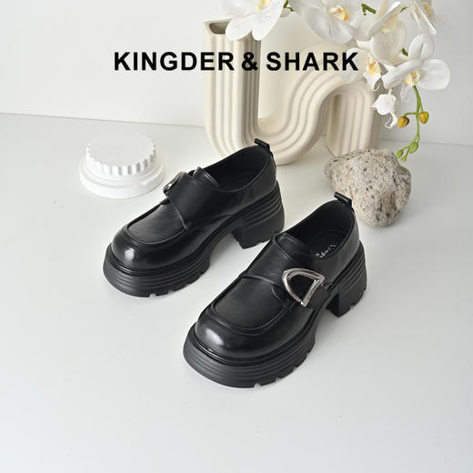 经典鲨2026春专柜新品百搭黑色4.5cm中粗跟通勤乐福鞋单鞋女KW230-617051 商品图0