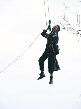 迷罗老师 寒冷无人区断崖采药