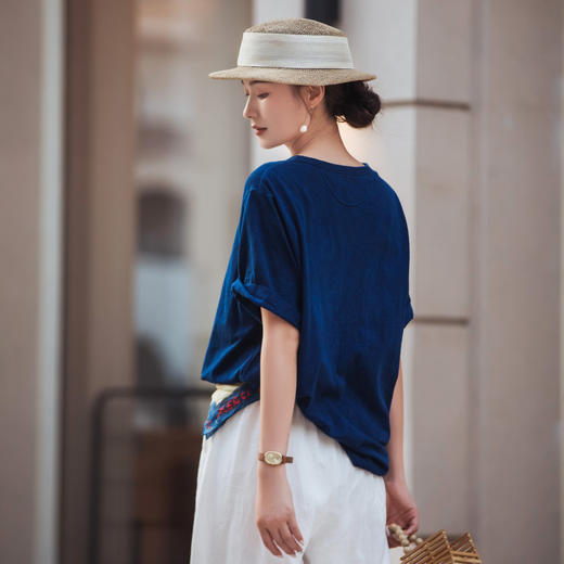 【林栖设计小店】植物染色|手工绣花优雅多色百搭宽松2026春新款纯棉T恤1961001 商品图6