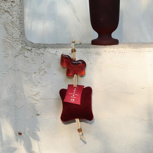 竹马水晶琉璃香囊—柿柿如意 | 昆仑煮雪 | 踏云蔷薇 |福开森路 商品图3