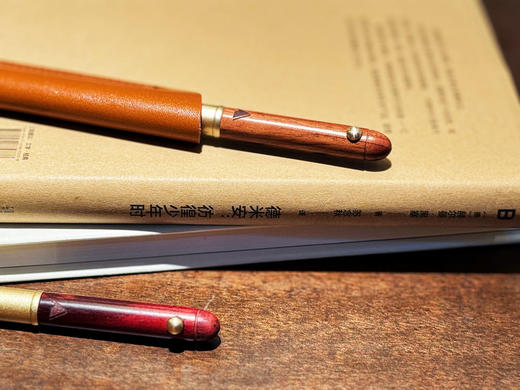 新品【升级版真皮套装】黄铜檀木签字笔 商品图11