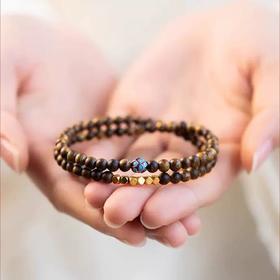 【粉丝专属❗️奇楠沉香新中式手串】搭配碎银烧蓝莲花，有着碎碎平安、好运莲莲的寓意！天双圈白木香手链烧蓝莲花转运珠女然叠戴金莲