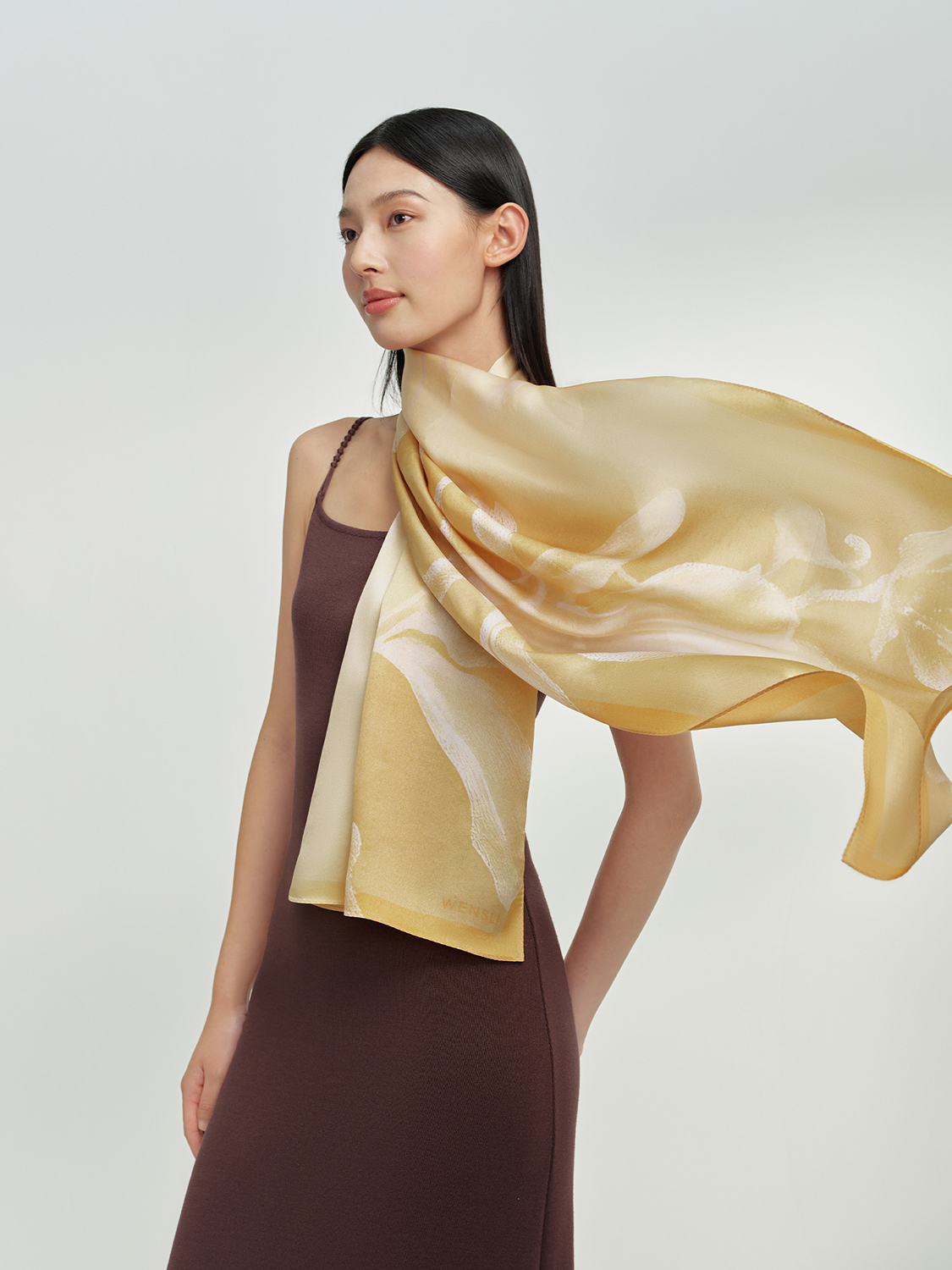 万事利×故宫文化联名款十二花神系列真丝长巾-春风染