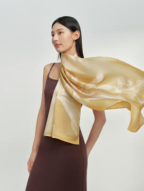 万事利×故宫文化联名款十二花神系列真丝长巾-春风染