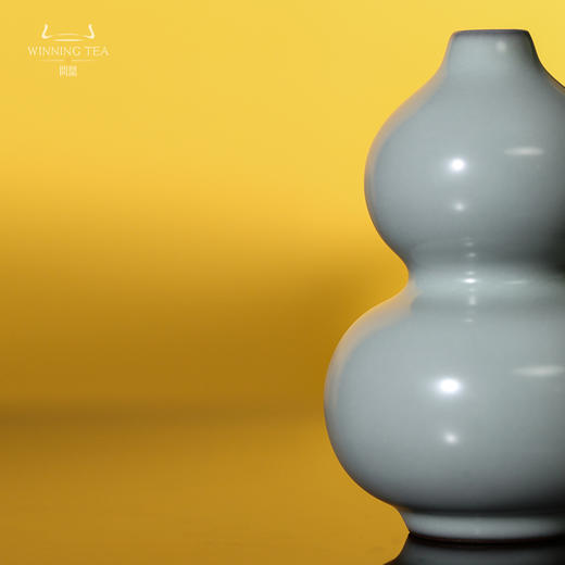 问鼎官窑葫芦瓶（小） 商品图3