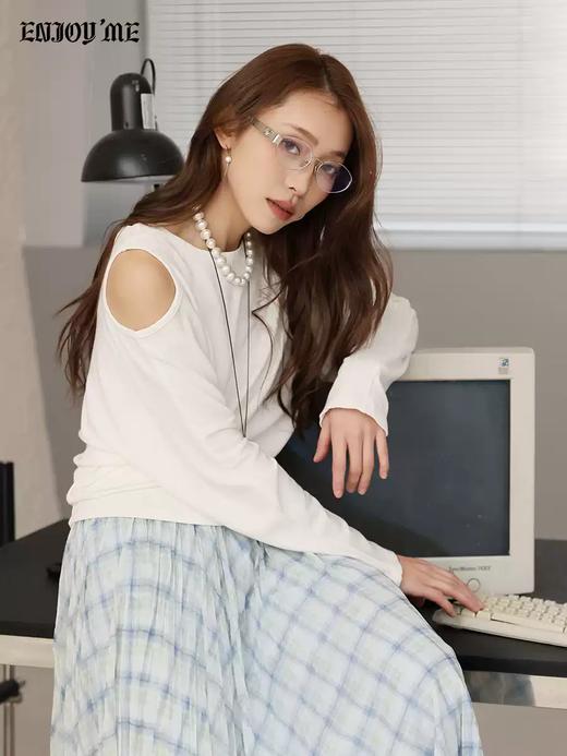 【门店同款】ENJOY春季“柔权主义”两穿露肩上衣 169248061 商品图2