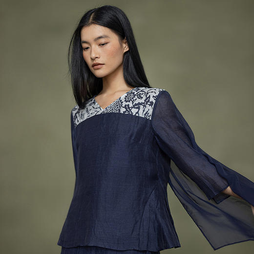 【林栖设计小店】缠枝牡丹|藏青色丝麻拼桑蚕丝飞片2026春新款优雅衬衣1961142 商品图6