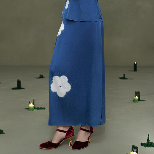 【林栖设计小店】植物染色|手工植物蓝花绞优雅百搭2026春新款宽松半身裙1961123 商品图3