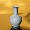问鼎官窑长颈瓶(小) 商品缩略图1