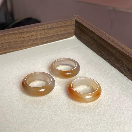 【黄龙玉髓戒指】敦煌福泽小众马料玉髓男女款素圈戒指一口糖玛瑙玉石尾戒配饰 商品图6