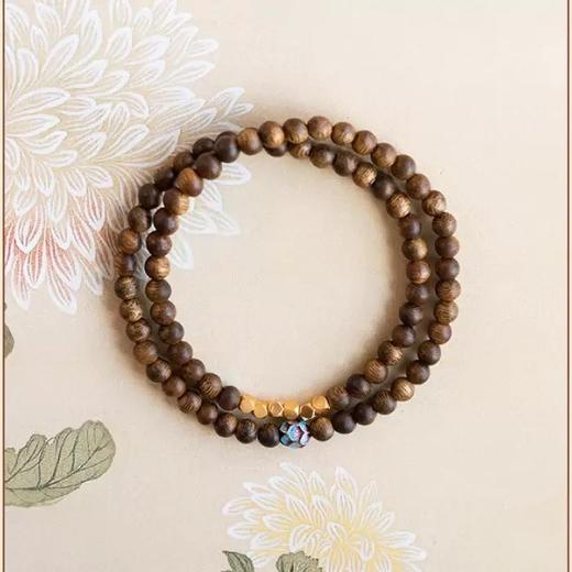 【粉丝专属❗️奇楠沉香新中式手串】搭配碎银烧蓝莲花，有着碎碎平安、好运莲莲的寓意！天双圈白木香手链烧蓝莲花转运珠女然叠戴金莲 商品图3