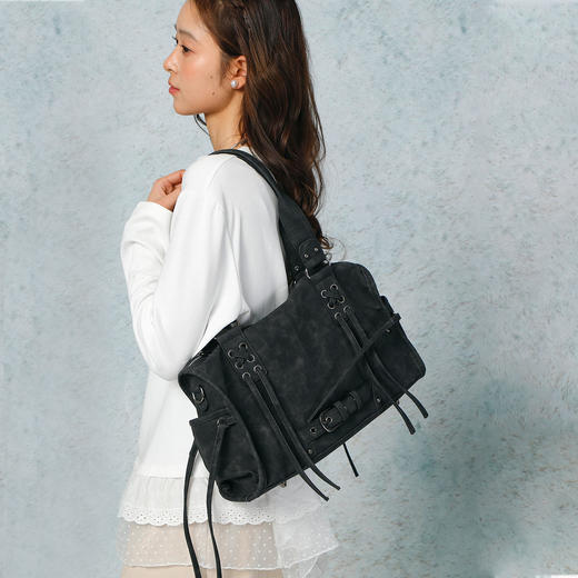 休闲百搭小众重工枕头包-纪念日百货门店同款169695101 商品图1