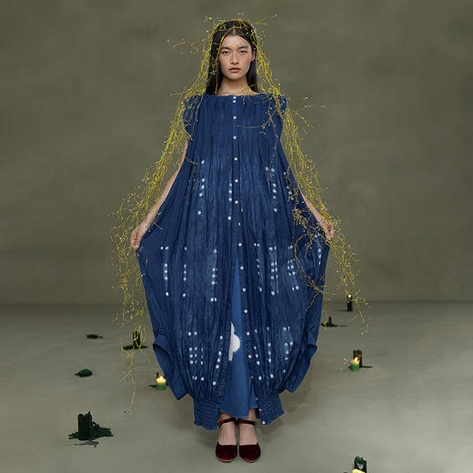 【林栖设计小店】植物染色|手工植物蓝苎麻上下两穿2026春新款开襟连衣裙1961020 商品图2