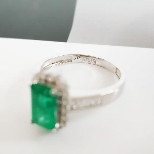 【天然正品】AU750精品白金镶钻镶天然祖母绿型艳绿1.18克拉祖母绿戒指13.5号（戒圈可改）290126NJS40 商品图5