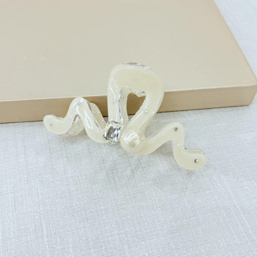 轻奢M珠饰抓夹-纪念日百货门店同款169152536 商品图1