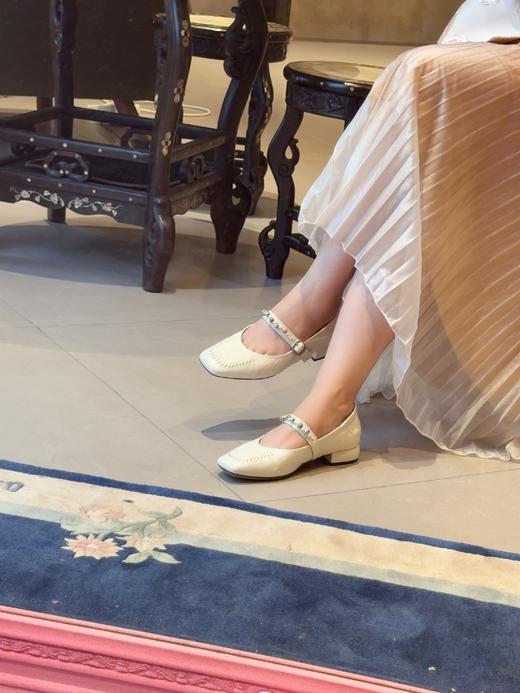 手工定制复古时髦玛丽珍｜时髦百搭 优雅俏皮 牛蜡皮手抓纹光泽如新耐穿好打理；垫脚小羊皮柔软透气不磨脚；2.5cm粗跟跟高行走如履平地；时髦优雅有腔调超好搭！ 商品图10