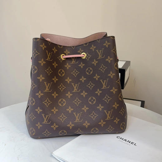 LV 老花 粉色 中号 水桶  单肩包 商品图1
