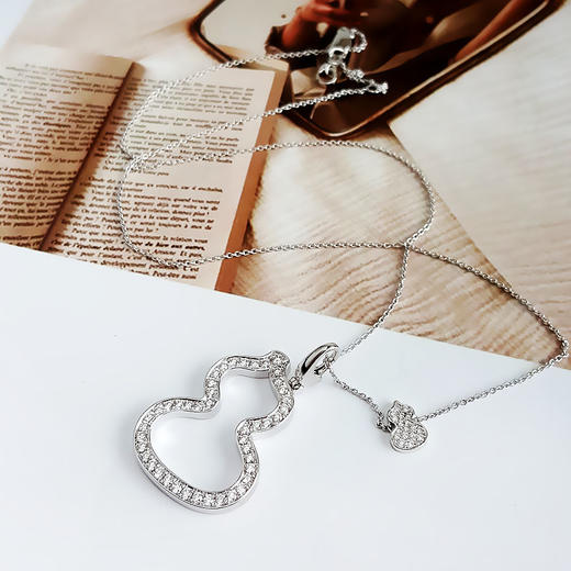 【95新】Qeelin麒麟Wulu系列大号白金满钻镂空葫芦项链 链长约41cm，吊坠尺寸26*19.7mm女士280126NJS12 商品图2