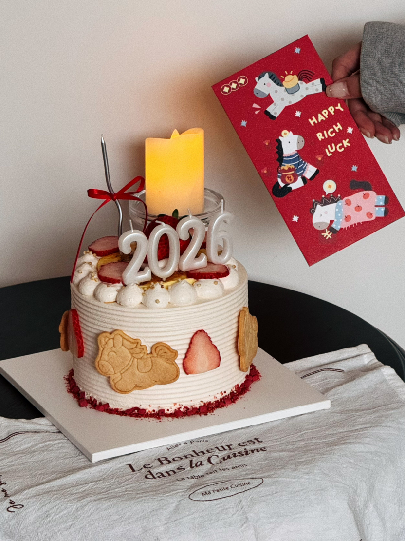 【2026新年版】草莓奶皮子蛋糕