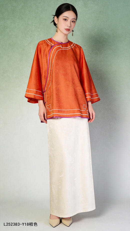 L252383上衣 商品图3