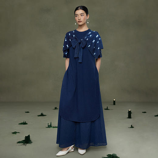 【林栖设计小店】植物染色|手工植物蓝萤虫绞复古百搭2026春新款毛织披肩2961166 商品图4