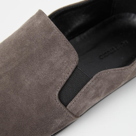 ROMI STUDIO牛反绒拼内里羊皮舒适柔软一脚蹬单鞋 RW24LP31242 商品图4