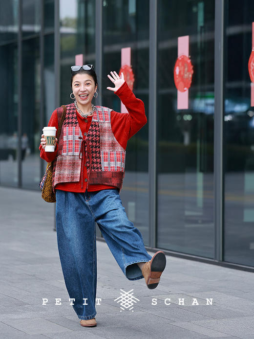 Petit Schan小闪 CLO#1050 Happy family reunion 合家欢喜 绵羊毛格纹百家布V领拼色马甲 商品图4