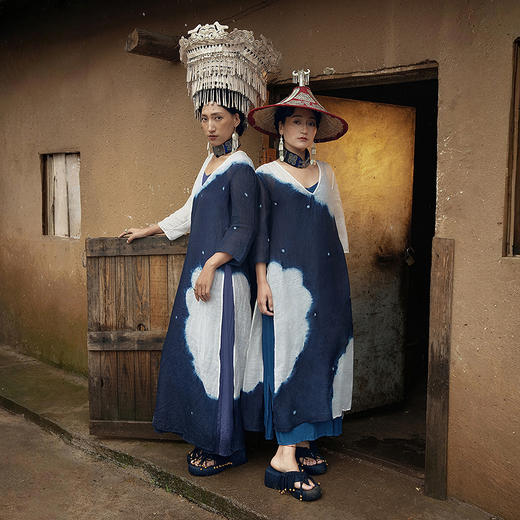 【林栖设计小店】植物染色|手工云绞丝麻百搭多色宽松开衩2026春新款衬衣1961025 商品图4