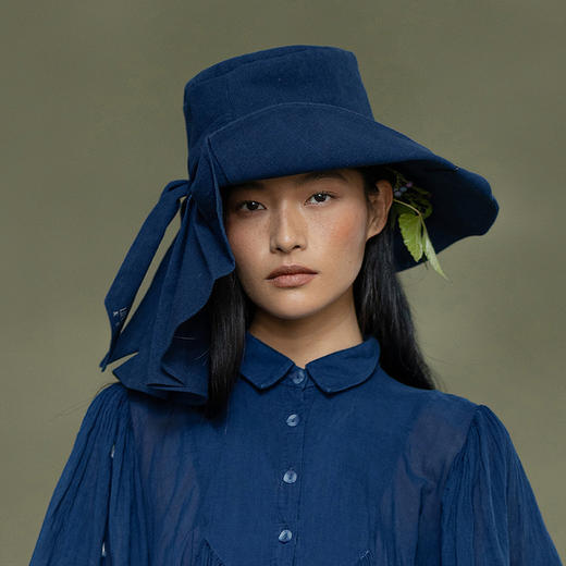 【林栖设计小店】植物染色|手工植物蓝纯棉蝴蝶结复古百搭2026春新款帽子2961133 商品图0