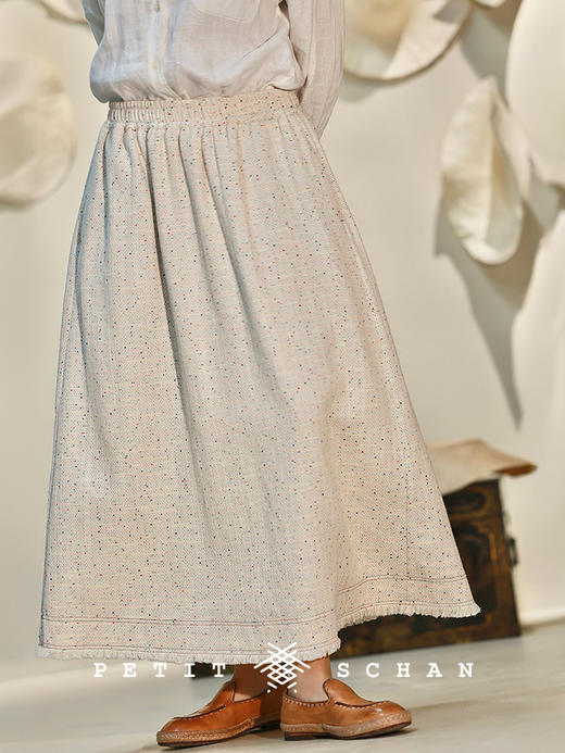 Petit Schan小闪 CLO#1046 Spring Reader 春天的读者 棉混纺松紧腰彩点毛边半身裙 商品图0