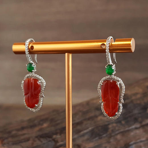 【天然正品】A货翡翠AU750白金豪镶钻镶天然细腻冰种叶子（金枝玉叶）红翡耳坠35.9*12.7*4.6MM（皆取最大值）141125AH23 商品图3