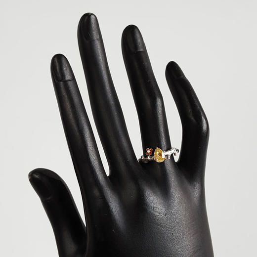 【天然正品】AU750双色金设计师款灵动藤蔓树枝造型0.67克拉梨型彩黄色钻石戒指13号（戒圈可改）290126NJS38 商品图7