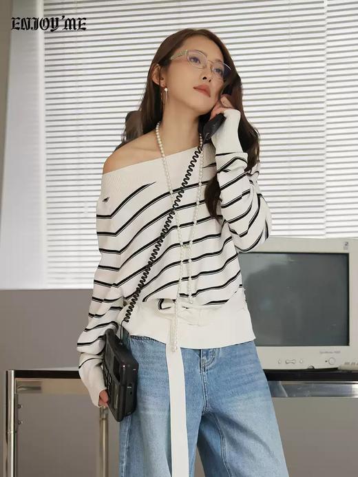 【门店同款】ENJOY春季“柔权主义”腰带一字领针织上衣 169244991 商品图0