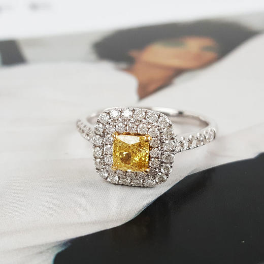 【天然正品】AU750白金方形设计师四爪款0.52克拉浓彩黄色钻石戒指14号（戒圈可改）290126NJS45 商品图2