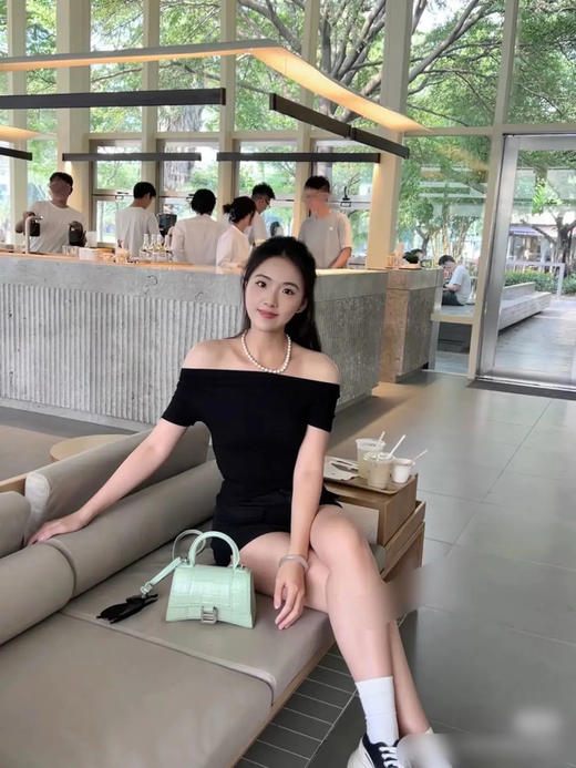 巴黎世家 xs 鳄鱼纹牛皮 薄荷绿 沙漏包 商品图2