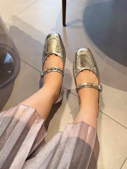 手工定制复古时髦玛丽珍｜时髦百搭 优雅俏皮 牛蜡皮手抓纹光泽如新耐穿好打理；垫脚小羊皮柔软透气不磨脚；2.5cm粗跟跟高行走如履平地；时髦优雅有腔调超好搭！ 商品图6