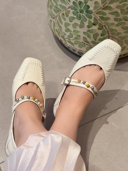 手工定制复古时髦玛丽珍｜时髦百搭 优雅俏皮 牛蜡皮手抓纹光泽如新耐穿好打理；垫脚小羊皮柔软透气不磨脚；2.5cm粗跟跟高行走如履平地；时髦优雅有腔调超好搭！ 商品图9